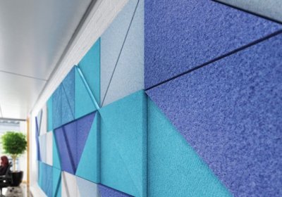LOUNDER, PLEASE! IS TIME FOR ACHIEVING DOUBLE-LAYER SOUND INSULATION PLASTIC HONEYCOMB COMPOSITE PANEL TO ABSORB THE NOISE.