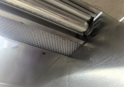 Why refrigerated cabinet need plastic honeycomb?